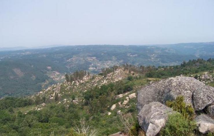 Monte de Luíntra, en Nogueira de Ramuín 