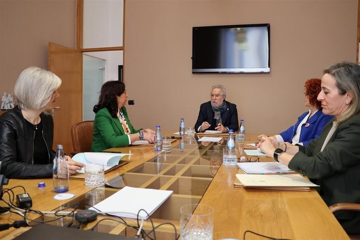 A Mesa do Parlamento acordou hoxe a concesión do recoñecemento.. XUNTA 