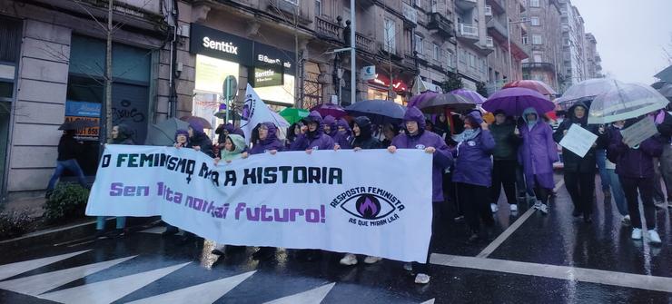 Manifestación con motivo do 8M convocada en Vigo por Resposta Feminista, a 8 de marzo de 2025 